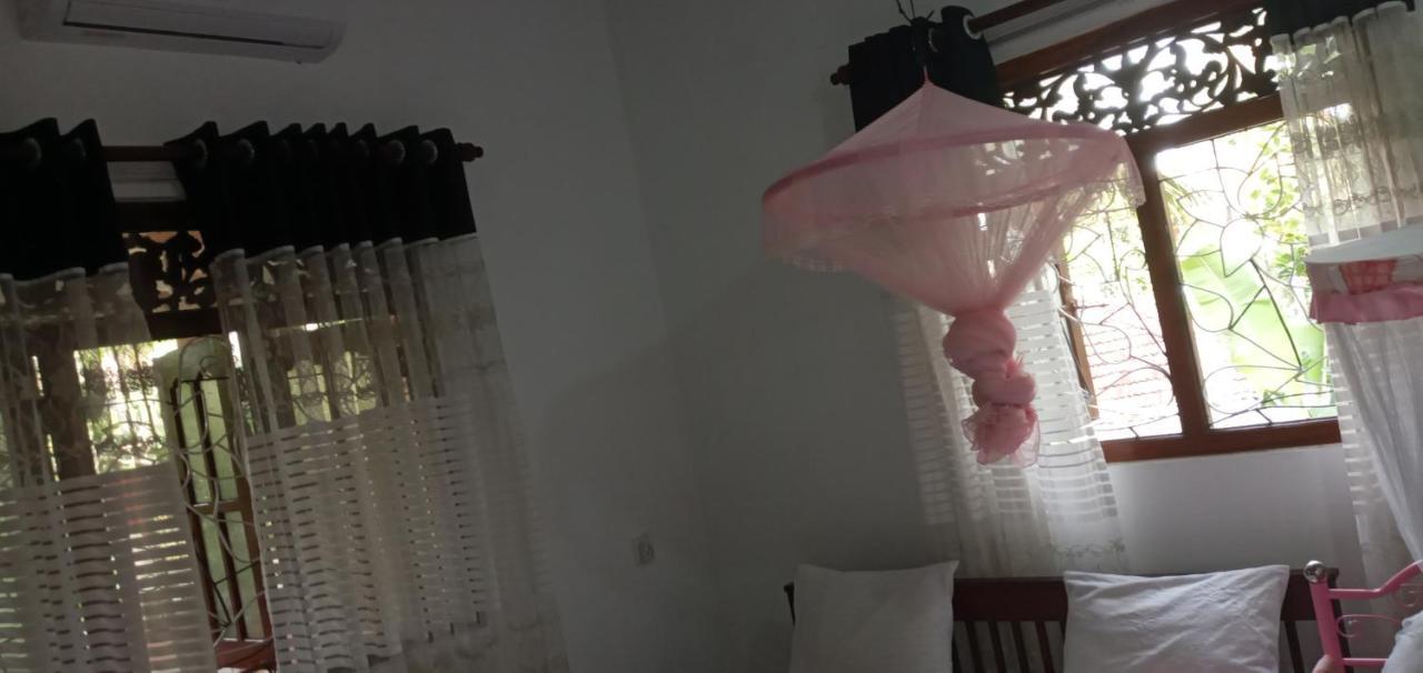 Pravindi Guest Home Mirissa Εξωτερικό φωτογραφία