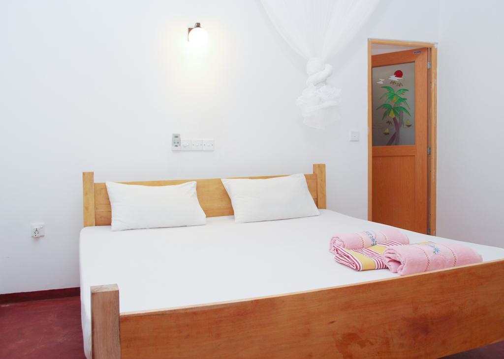 Pravindi Guest Home Mirissa Εξωτερικό φωτογραφία